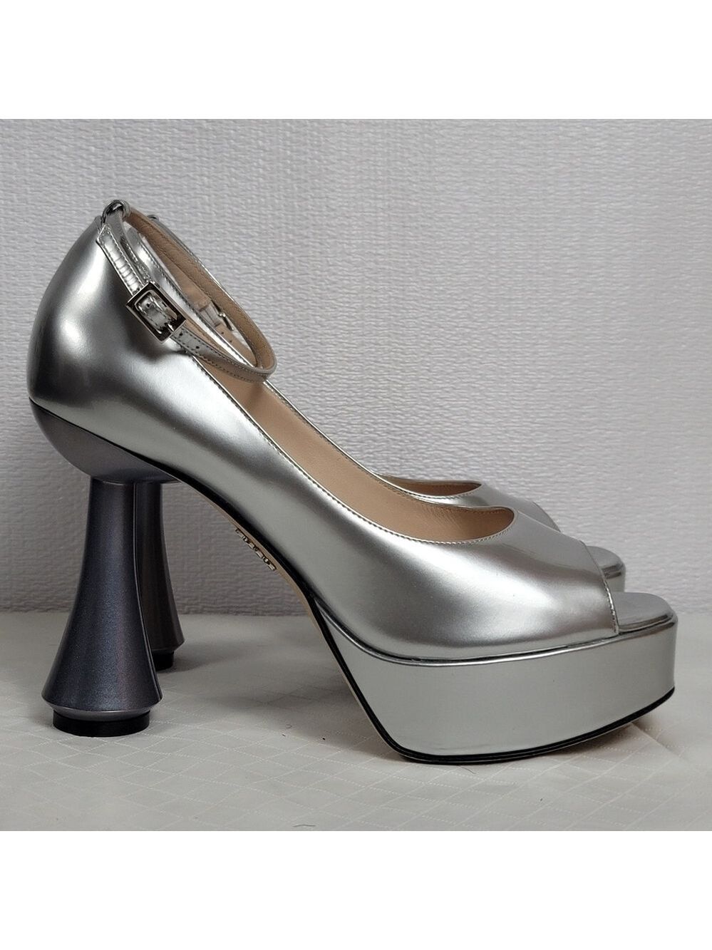 Rodo Patent Leather Ankle Strap Peep Toes Platform Sculptural Heel Shoe Size 38